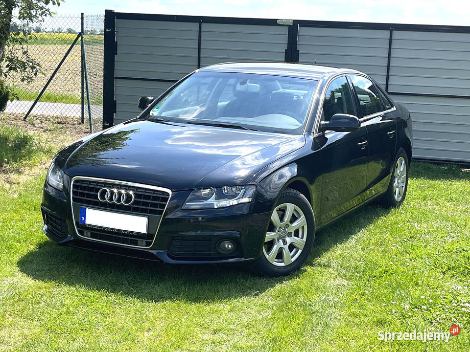 Audi A4 B8 Sedan 20 tdi 143 Navi manualna Brzeg