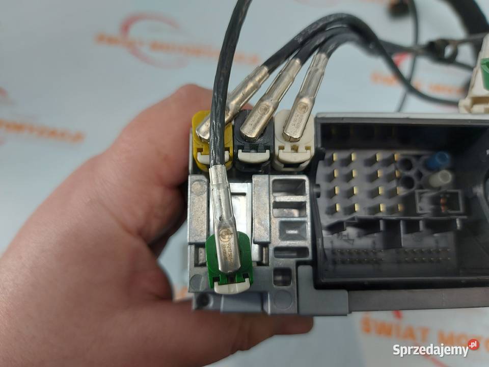 BMW F10 LIFT radio CD nawigacja 6822077 sprzedam