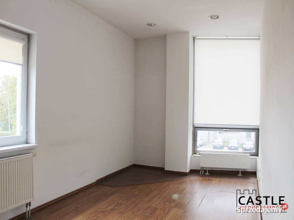 2 rampy I w 5 minut do S6 I hala pomieszczenia pomorskie sprzedam