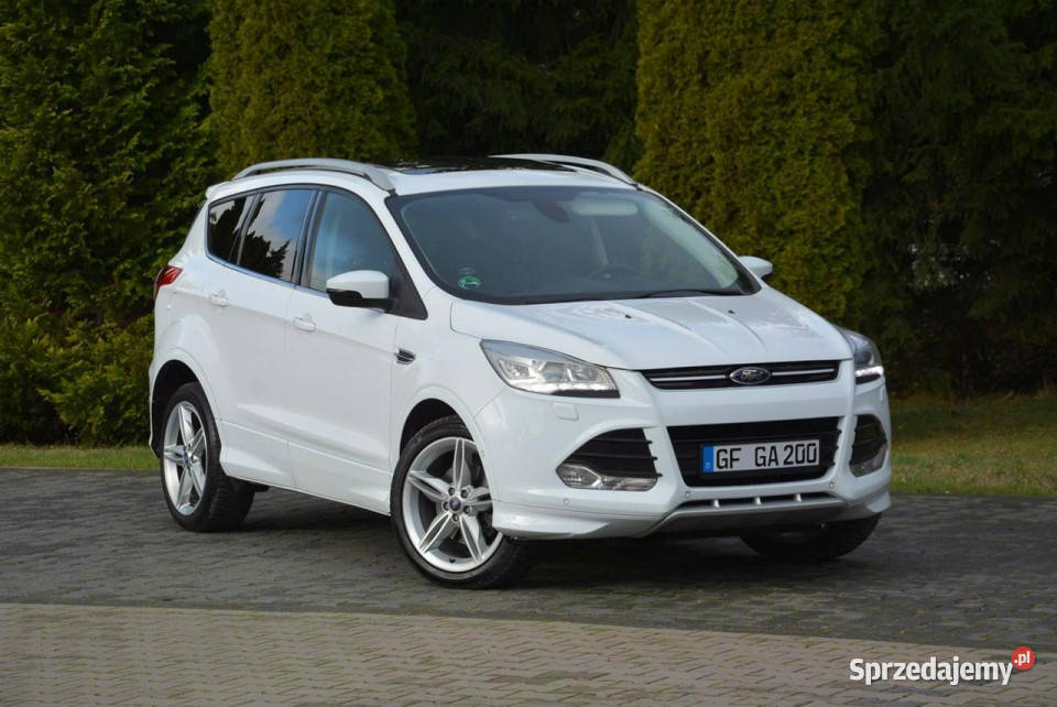Ford Kuga Individual Radar ACC Skóry Panorama tempomat Kuga Ostrów Mazowiecka