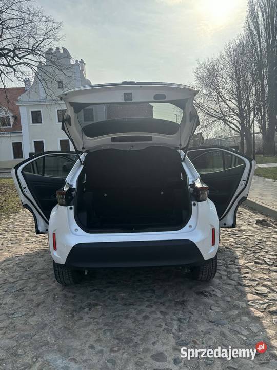 Toyota Yaris Cross Hybryda 2023 automatPierwszy nawigacja mazowieckie Płońsk