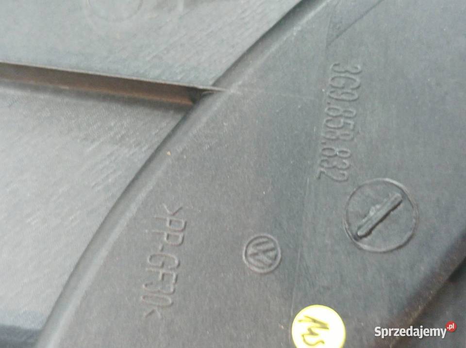 OSŁONA MOCOWANIE ROLETY LEWE PRAWE KPL KOMBI VW Osłony i zaślepki