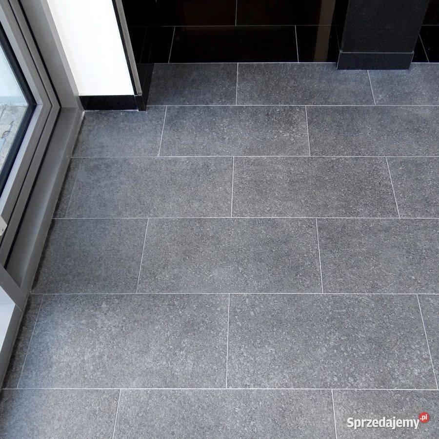 Płytki Granit G684 Black Pearl płomieniowany Kraków