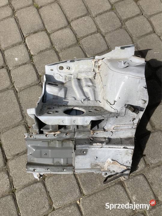 Fartuch podłużnicy prawy przód Clio V Rok produkcji 2020 Winiary