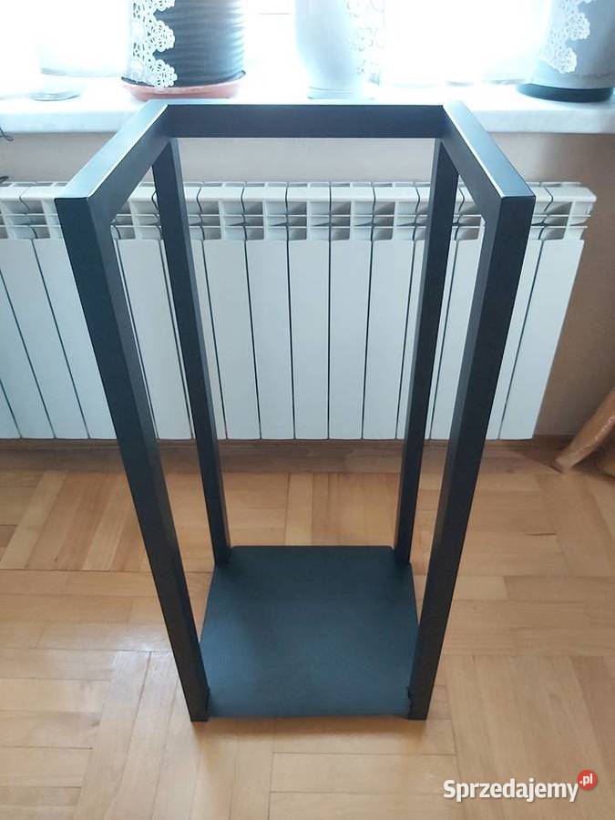 Stojak na drewno kominkowe czarny Przysietnica sprzedam