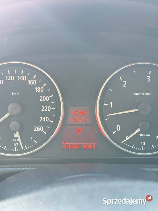 BMW e90 330d Babica