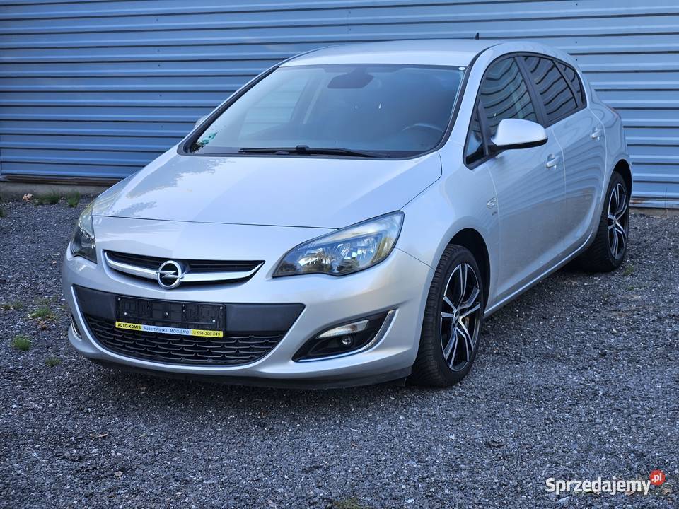 Opel Astra J 14T benz2013rwersja Active sprzedam