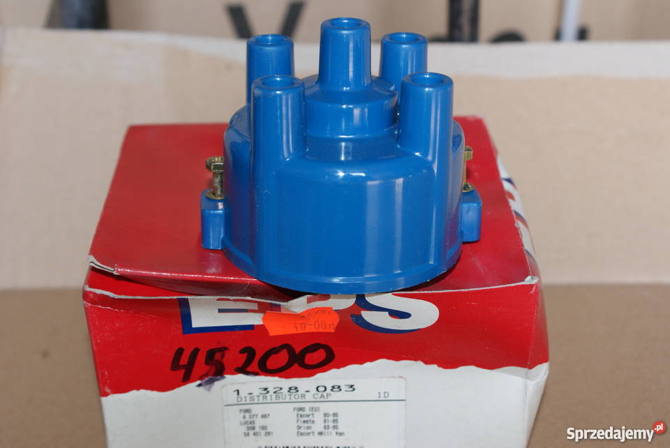 Kopułka rozdzielacza zapłonu FORD ESCORT 81
