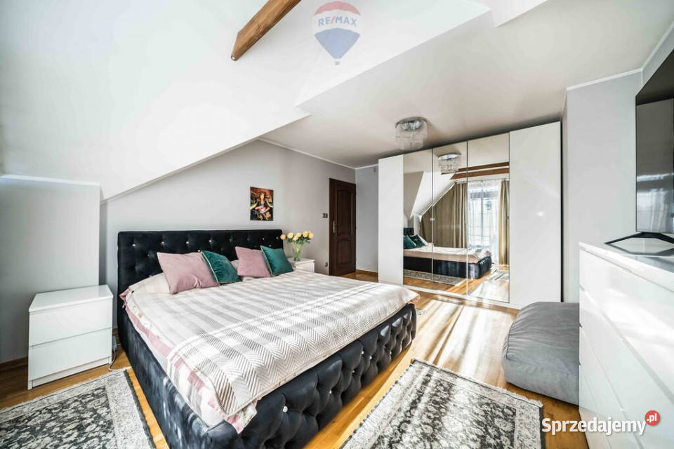 Dom 163 m na narożnej działce Puszczykowo