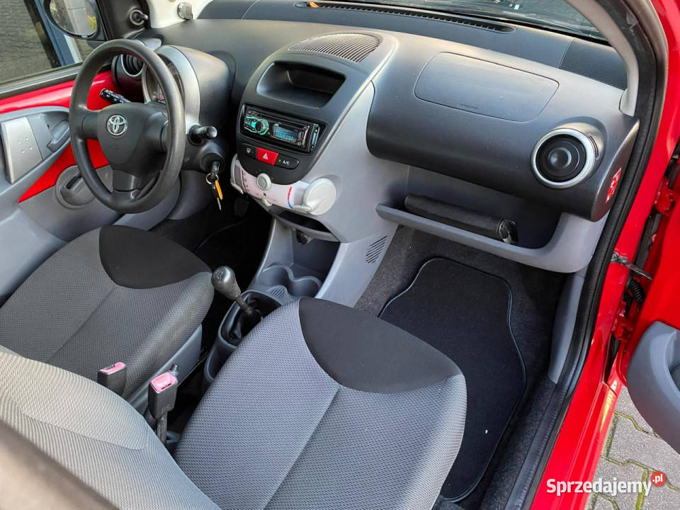 Toyota Aygo KLIMATYZACJA centralny zamek niski śląskie Żory
