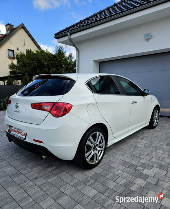 Alfa Romeo Giulietta 235 Zadbany Serwisie światła przeciwmgielne