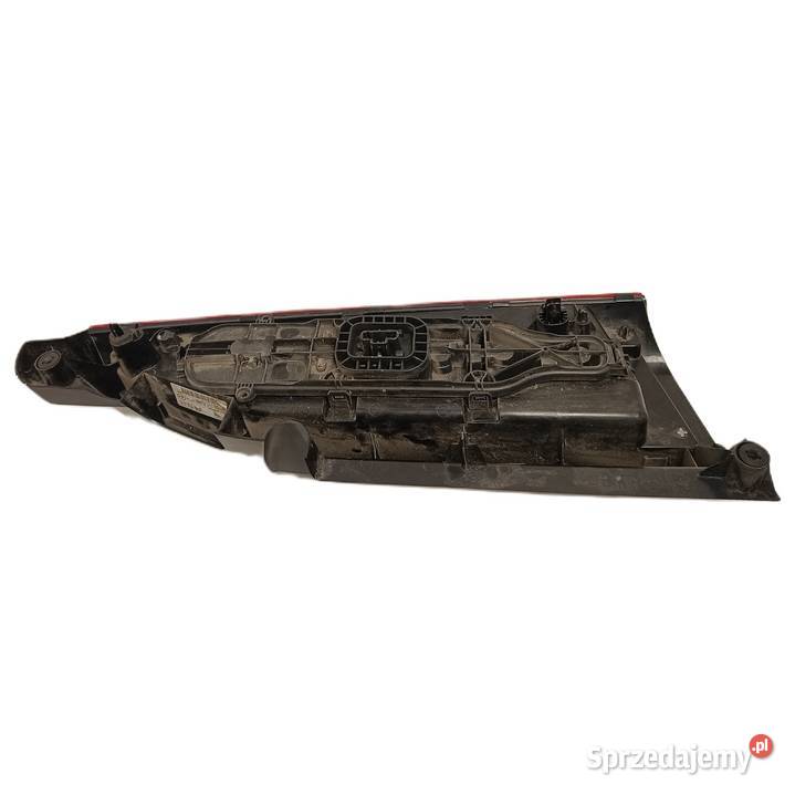 Lampa tylna lewa Peugeot Rifter K9 9819427380