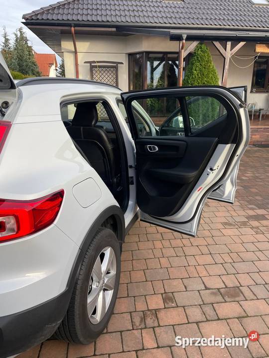 VOLVO XC40 Bezwypadkowe zarejestrowany nieuszkodzony dolnośląskie Lubin