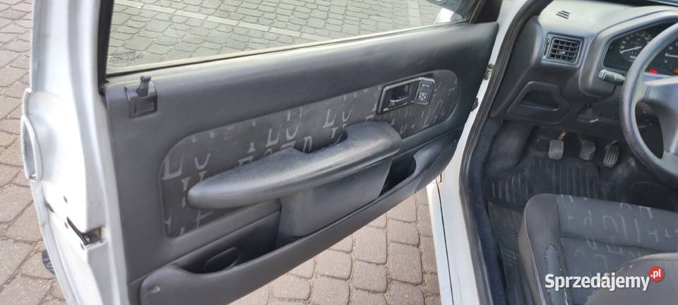 Peugeot 106 fanów osób lubiących atrakcje z 400000km Ostrowiec Świętokrzyski