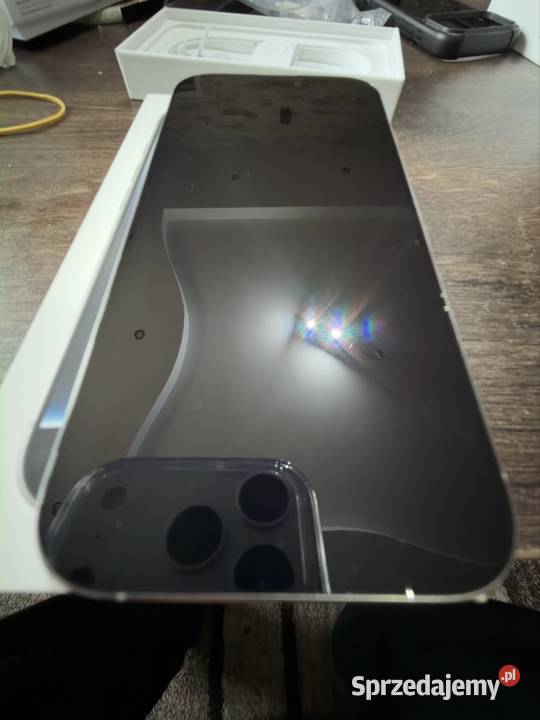 iPhone 16 pro 128 GB biały Czempiń sprzedam