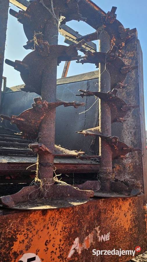 Rozrzutnik obornika pionowe wałki