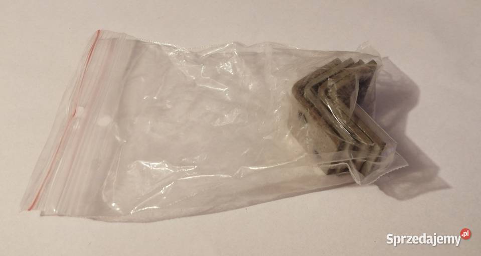 Kątownik meblowy Fam 2mm 234mm 4 Akcesoria