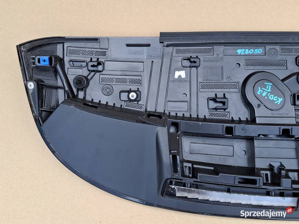 SKODA KODIAQ II 2 LOTKA SPOILER DASZEK KLAPY TYŁ Bieleń
