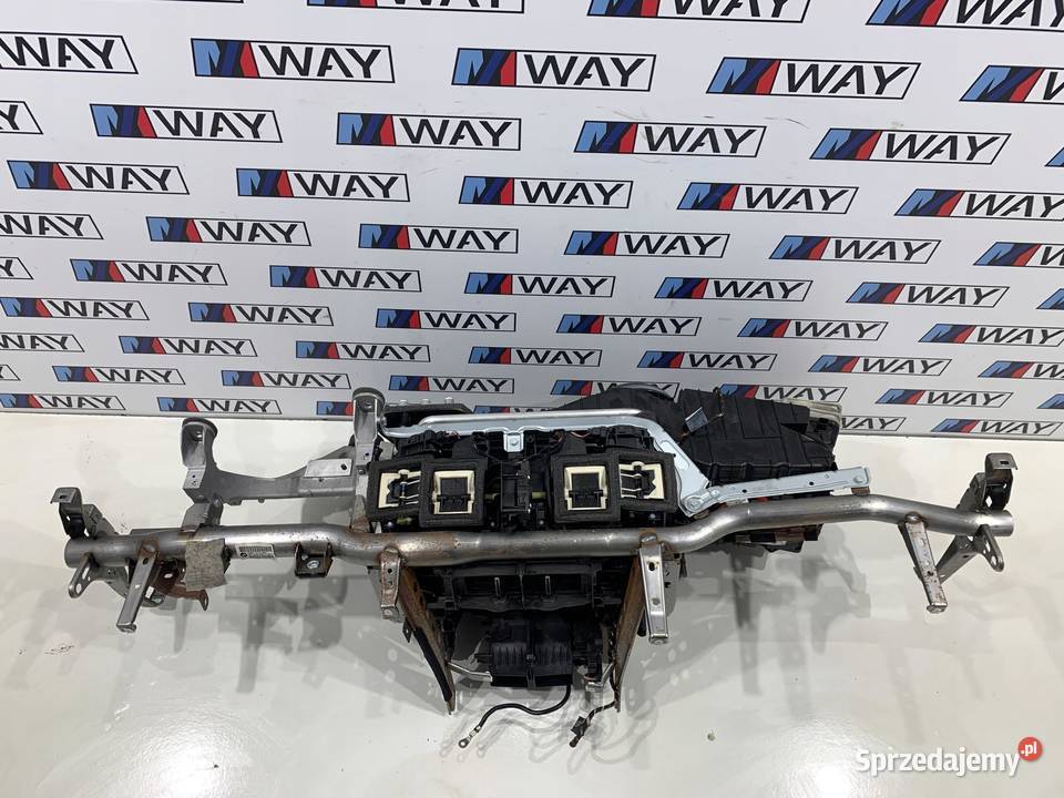 BMW F10 F11 LCI NAGRZEWNICA DMUCHAWA STELAŻ Motoryzacja sprzedam