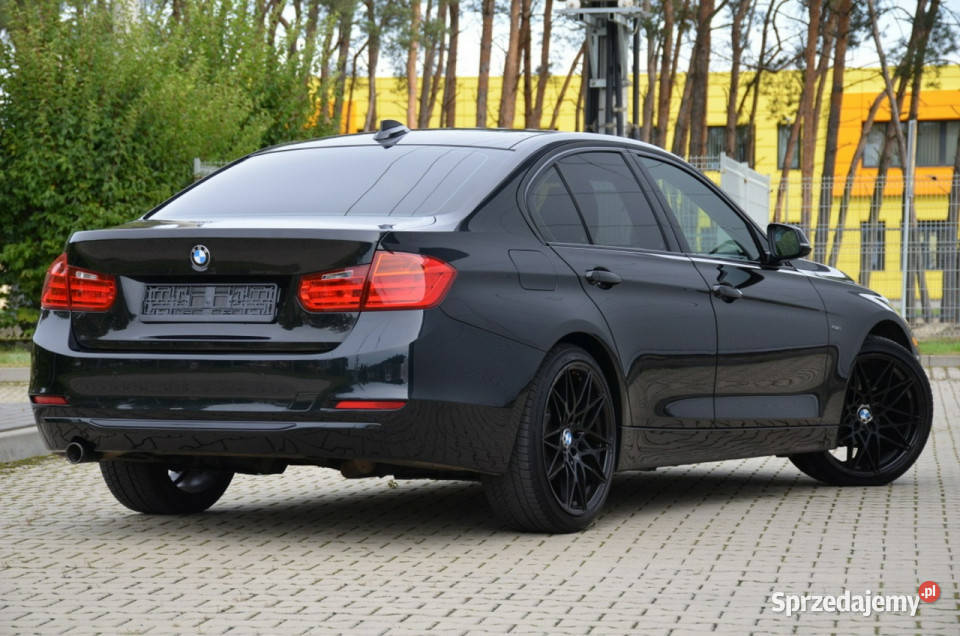 BMW 320 Czarna 320i ED 170 Opłacona Bixenon światła do jazdy dziennej Kutno