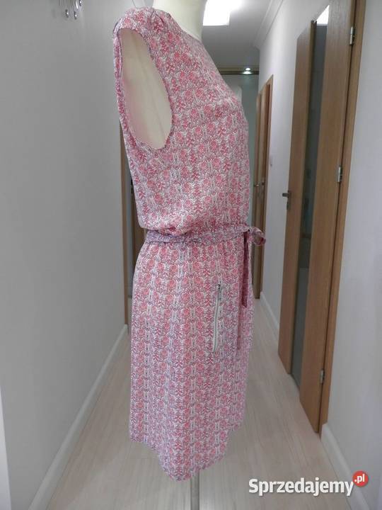 Sukienka Kremowa z Nadrukiem Wymarzona na Lato różowy Łomża