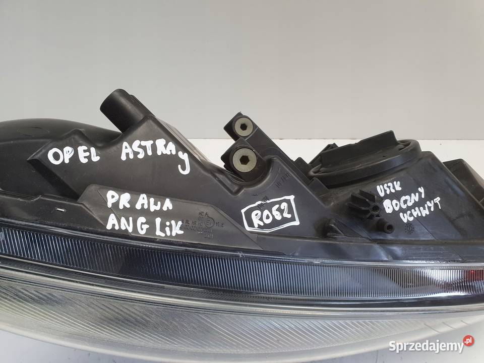 LAMPA PRAWA Opel Astra J IV PRZEDNIA prawy przód Rudka