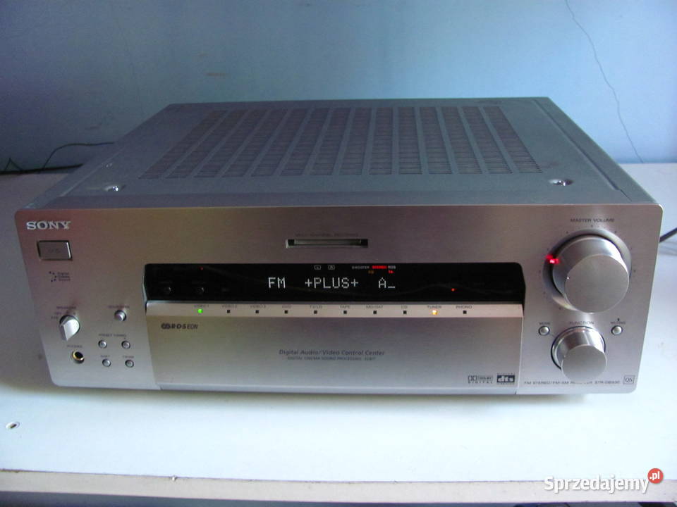 Amplituner Sony STR-DB930