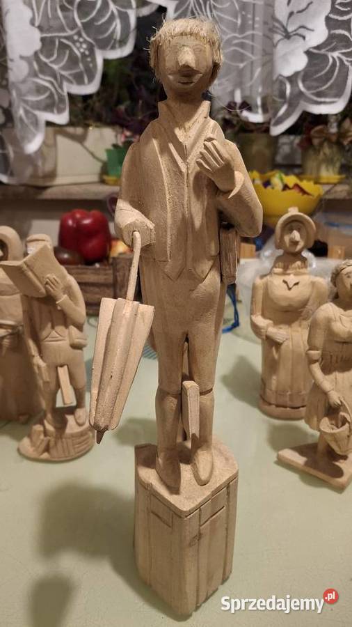 Figurki z drewna 9 sztuk Chorzów