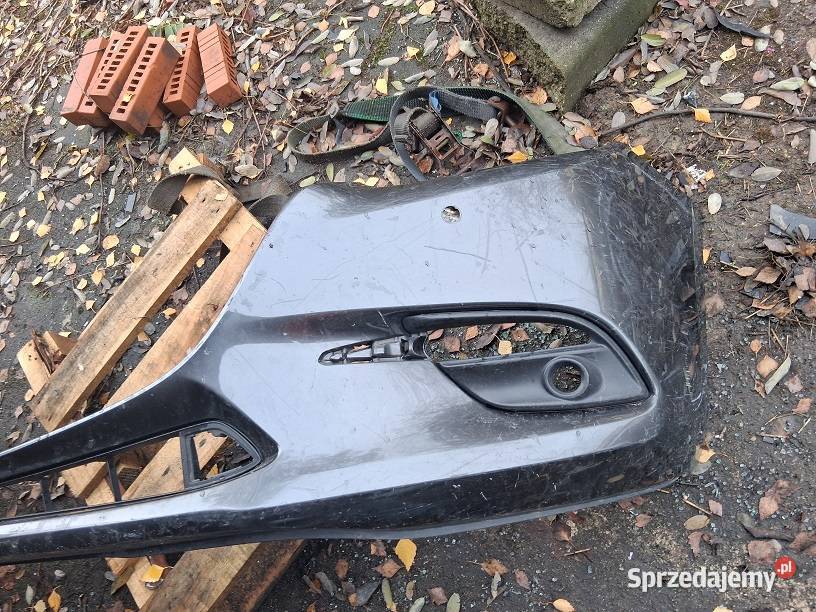 Zderzak Atrapa Grill Mazda 3 BN LIFT 16 18 Słupca sprzedam