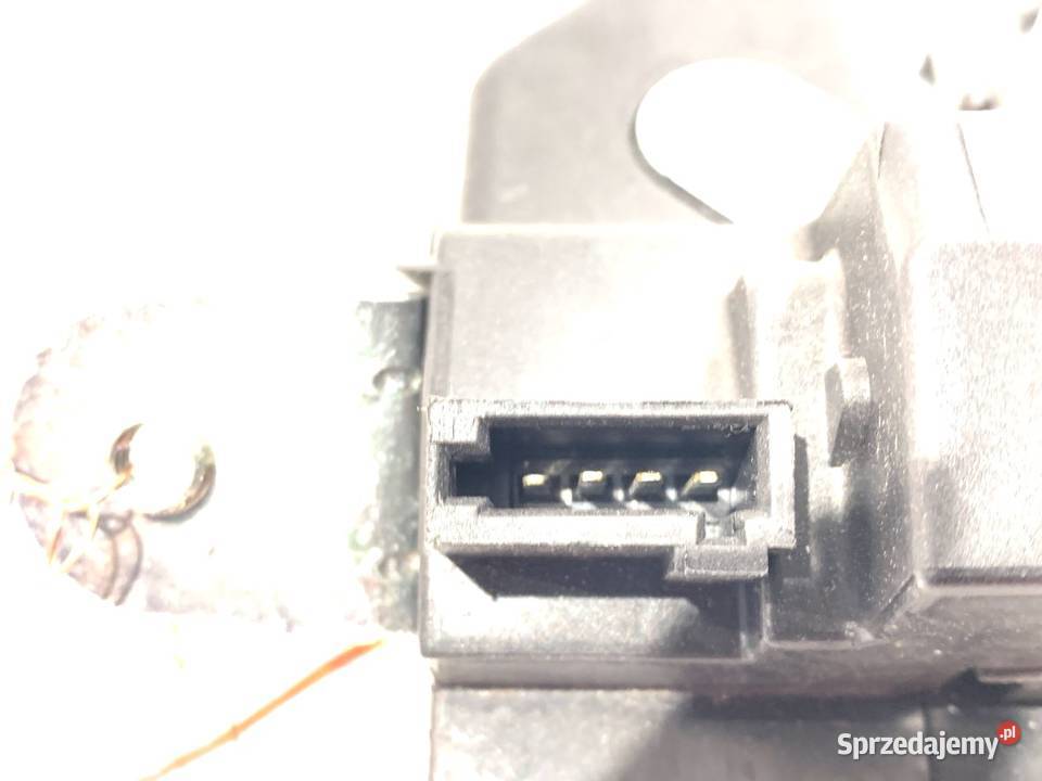 ZAMEK KLAPY TYŁ OPEL CORSA E Hatchback 39021416 osobowe