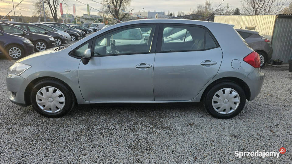 Toyota Auris 16 benz 1245drzwiklimaZadbany czujnik parkowania Świdnica
