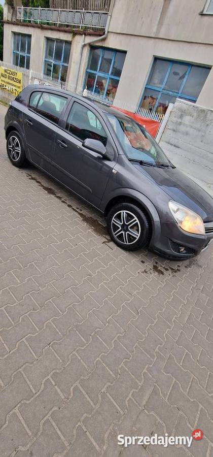 Opel astra 2009 14 gaz klimatyzacja sprawna Rok produkcji 2009 Astra Motoryzacja Bydgoszcz
