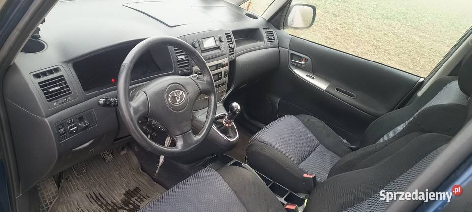 Toyota Corolla Verso D4D manualna Corolla Verso Chełm