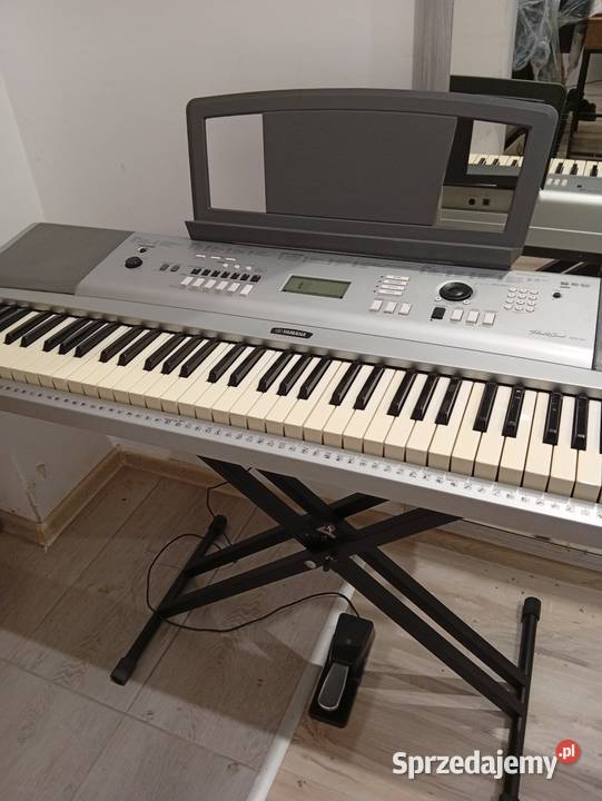 Keyboard pianino Yamaha DGX230