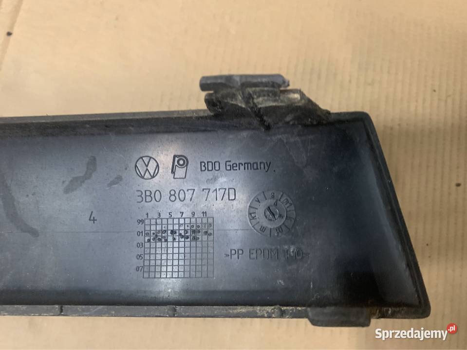 Listwa zderzaka lewy przód 3B0807717 vw passat Karoseria Szczecin
