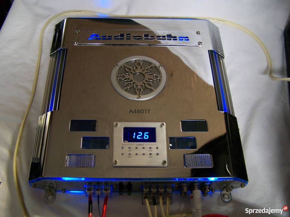 Audiobahn Wzmacniacz