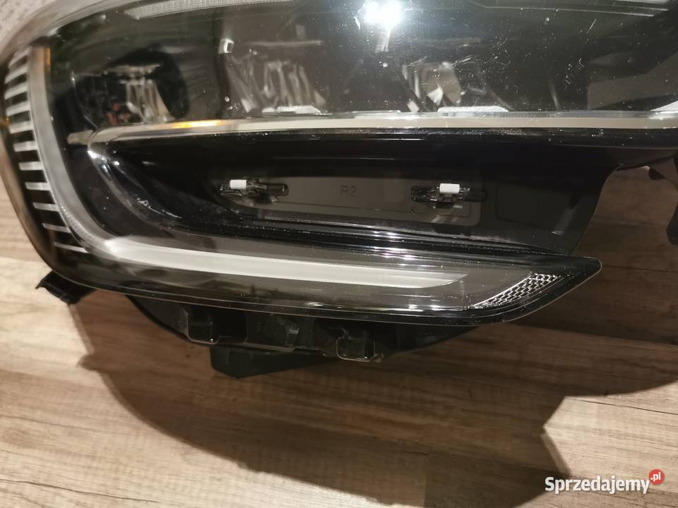 RENAULT MEGANE IV LIFT 20 LAMPA REFLEKTOR PRAWY lewe Pielgrzymka