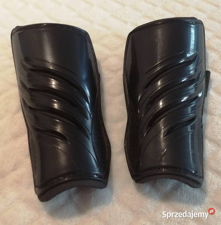 Ochraniacze dziecięce piłkarskie nagolenniki na Sport Czeladź