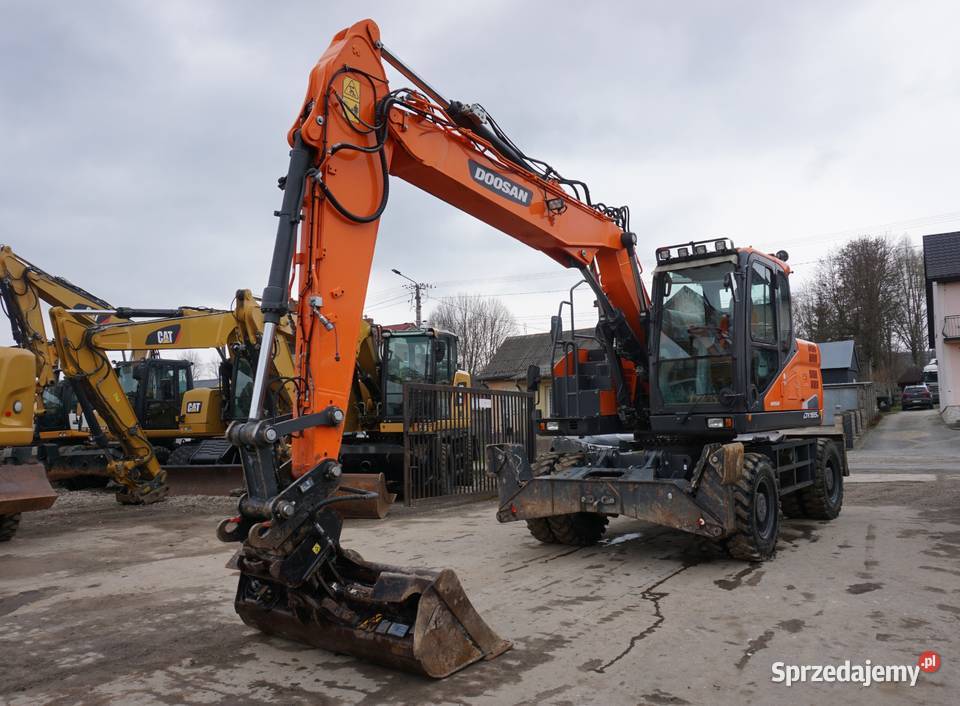 Koparka kołowa Doosan DX 165 W5 2018 świętokrzyskie