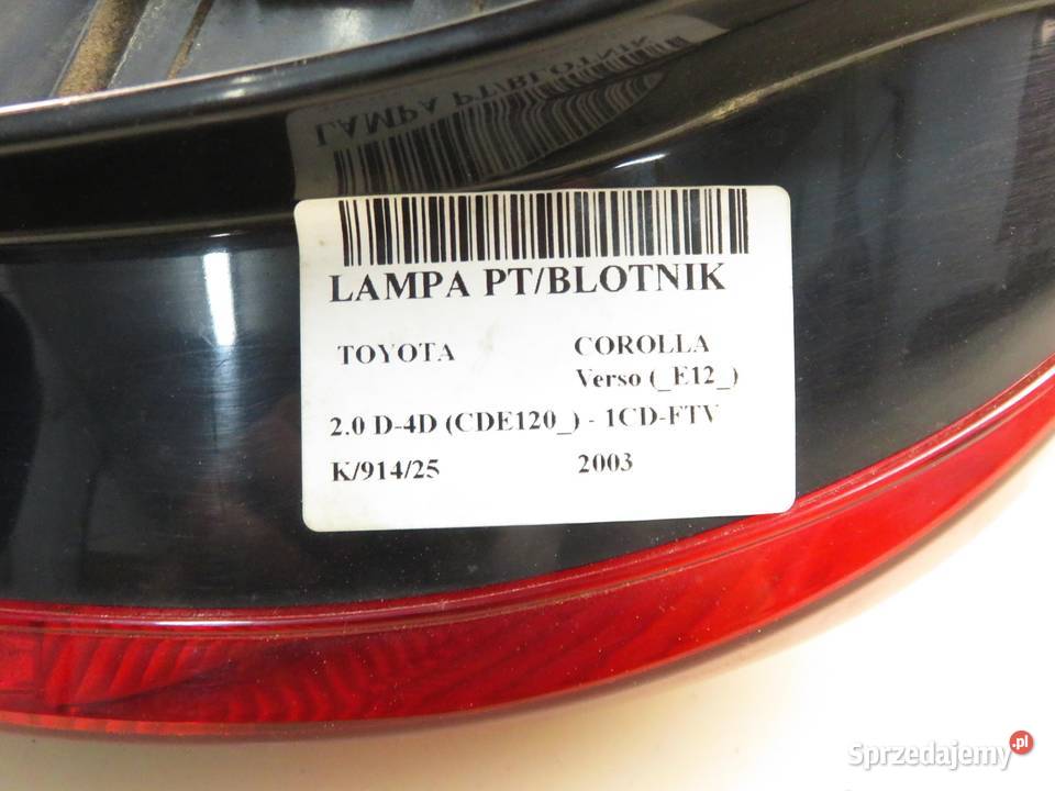 LAMPA PRAWA TYLNA TOYOTA COROLLA Verso E12
