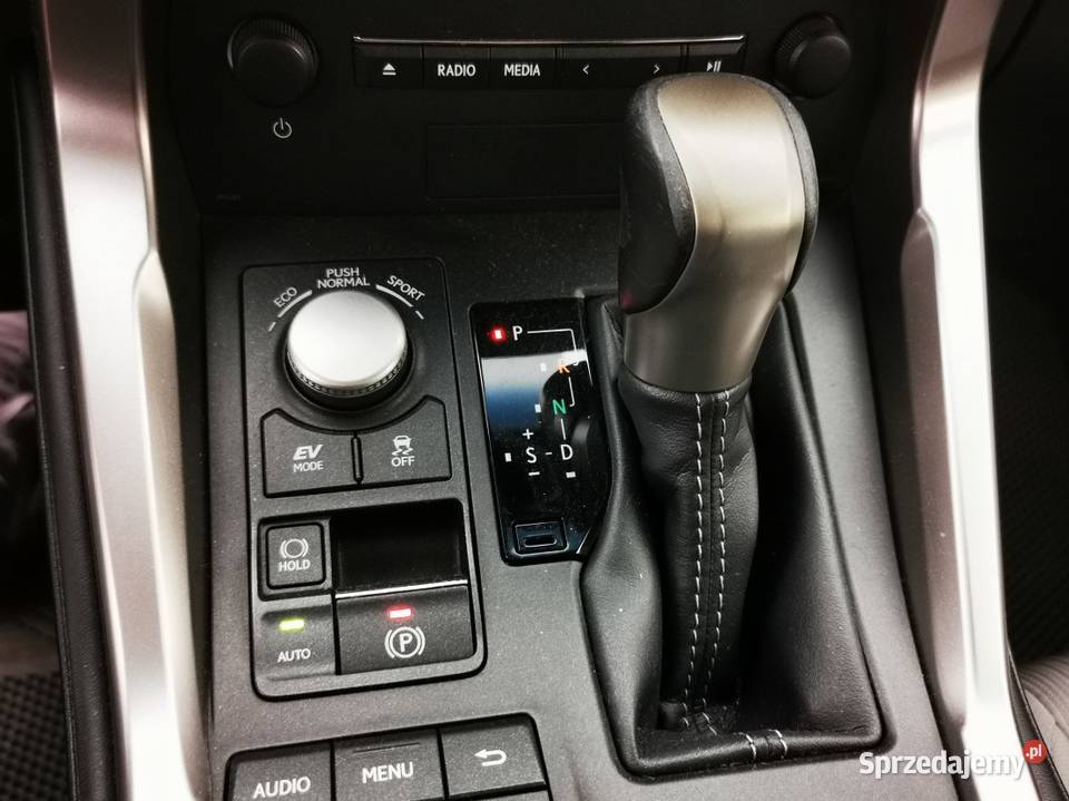 300h Elite AWD 100 BezwypadkowySalon Polska Rok produkcji 2015 Warszawa