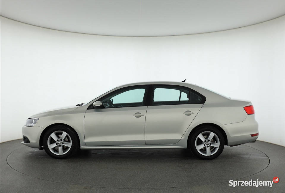 VW Jetta 12 TSI 77KM Piaseczno