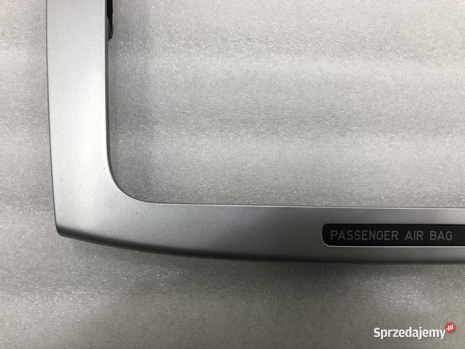 RAMKA DEKOR DESKI KONSOLI VW PASSAT B6 osobowe Deski rozdzielcze, konsole