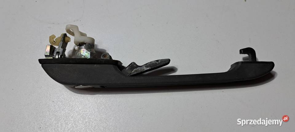 Stacyjka z kluczykiem i klamką Audi 80 B2 zestaw osobowe