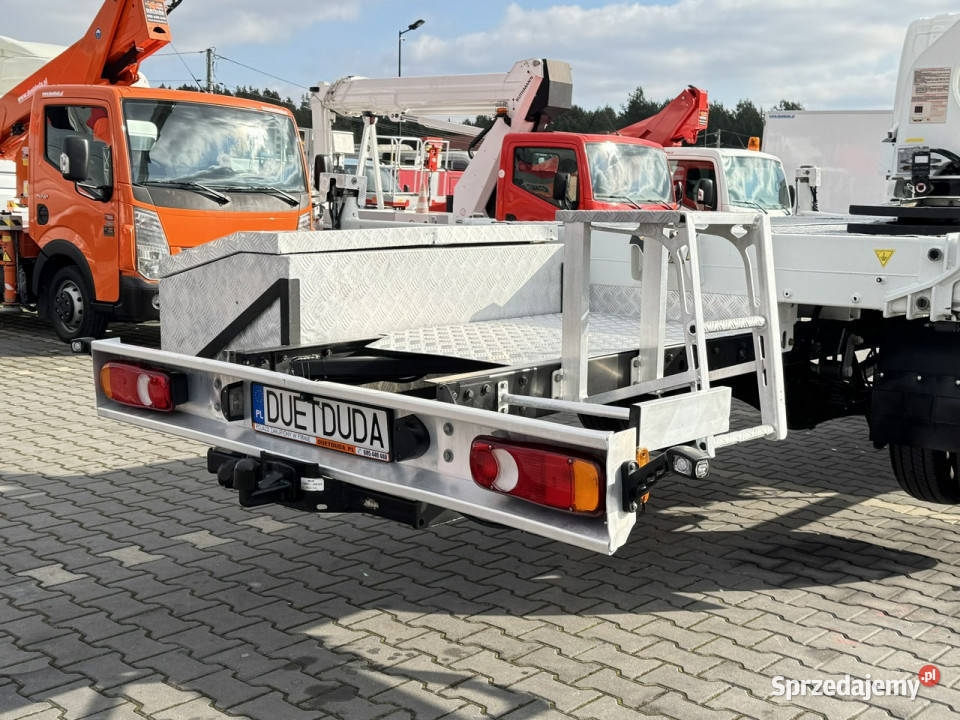 Renault Maxity Podnośnik Koszowy 25m CMC PLA 250 centralny zamek świętokrzyskie Widełki