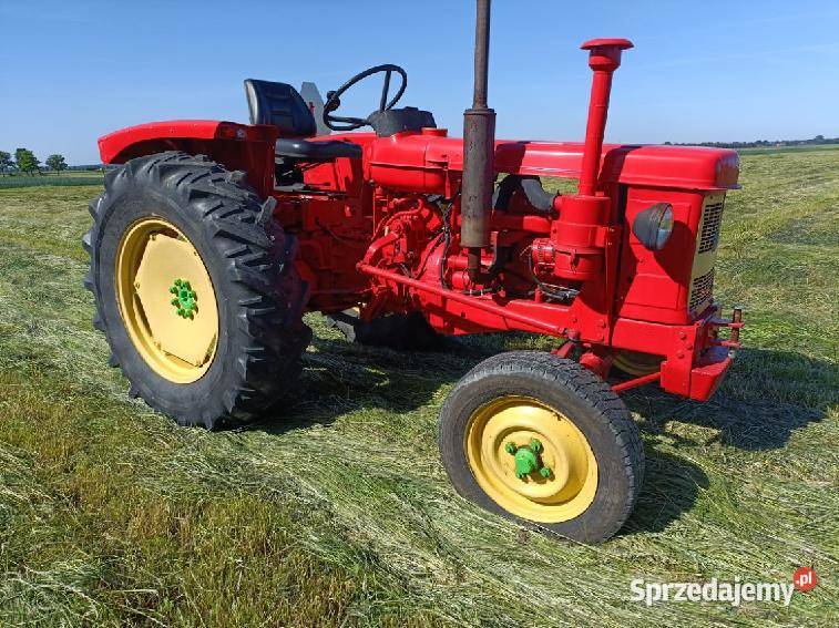 Ciągnik Renault R720 Krotoszyn