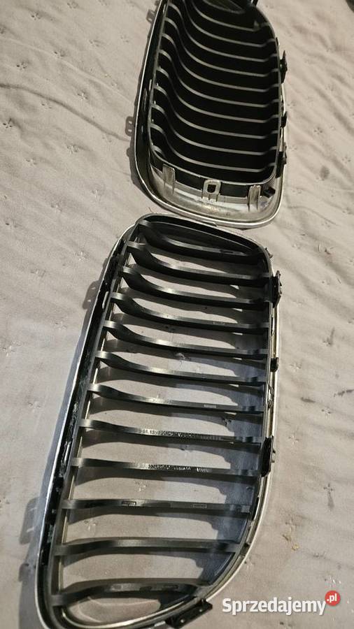 Oryginalne Nerki Grill BMW E60 E61 Komplet OEM osobowe