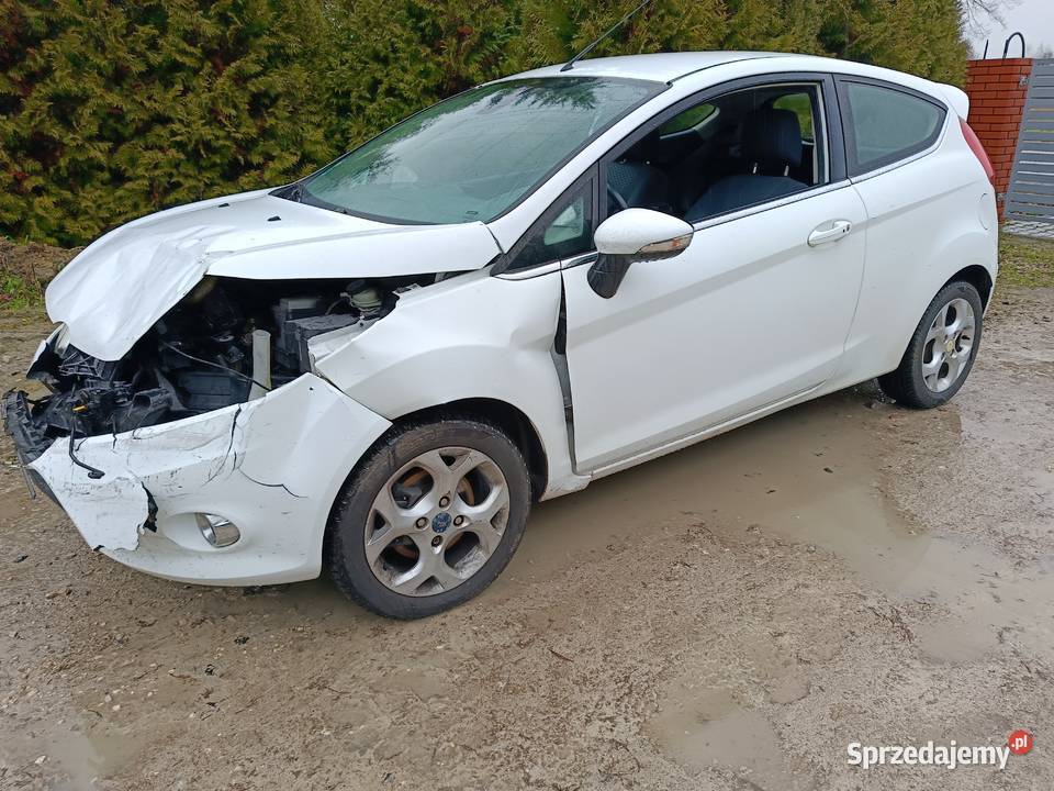 Ford Fiesta tanio odpala i jeżdzi Skierniewice