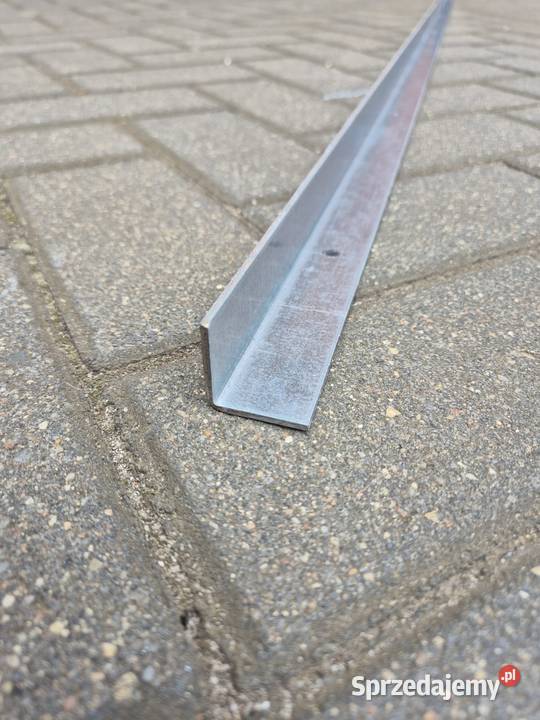 Kątownik zimno gięty ocynkowany dł 179 Dostępne Gubin