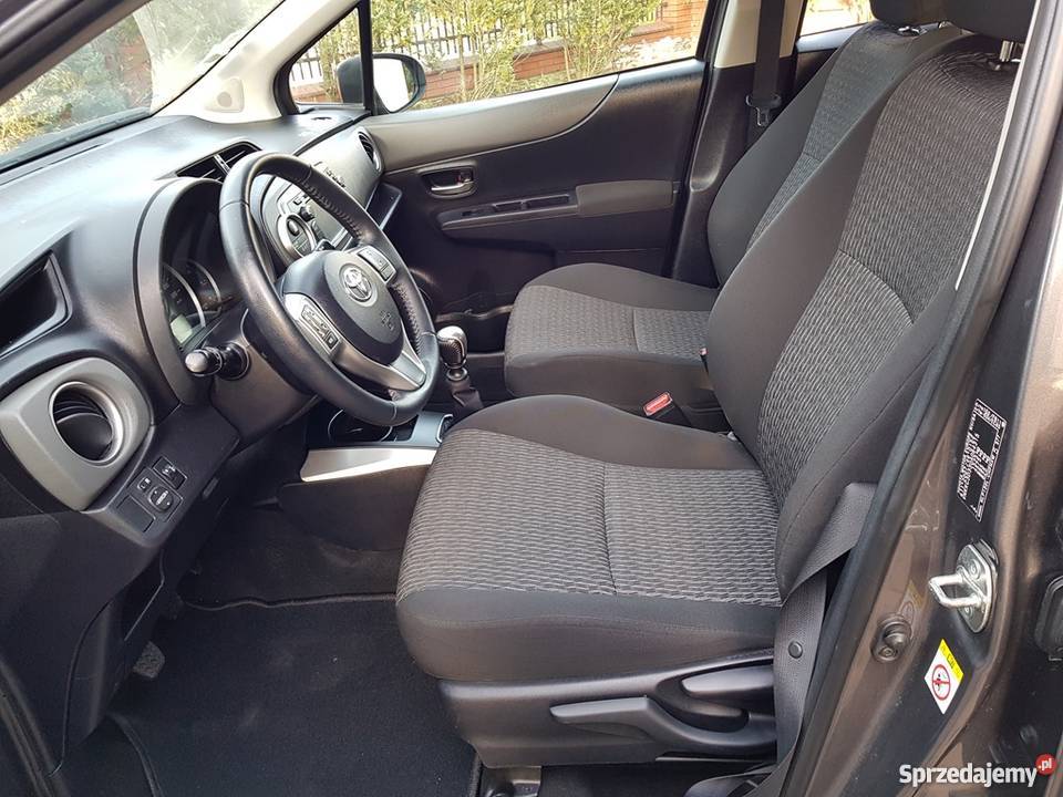 Toyota Yaris III 2014 Bezywpadkowa Nawigacja elektryczne szyby